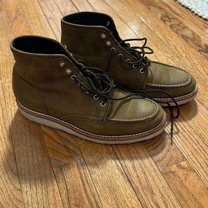 Thursday boots diplomat